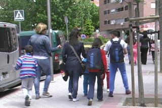 Nuestros hijos deben tener deberes del colegio?, en Hoy por Hoy, Madrid Sur.