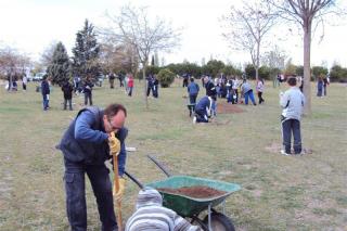 Da del rbol 2012: SER Madrid Sur convoca a nios y paps para plantar un rbol en el parque Juan Carlos I de Pinto  