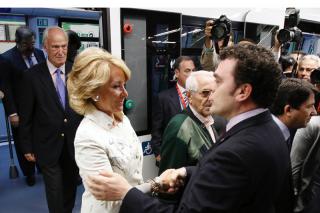 Aguirre inaugura en Legans la estacin de Metro de La Fortuna, coincidiendo con el 50 aniversario de la creacin del barrio