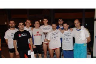 Ms de un centenar de triatletas participan en el I Trofeo de Natacin 100 de Ciempozuelos.