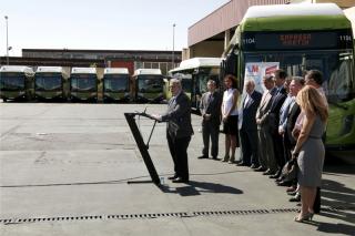 La zona sur de Madrid cuenta con 29 nuevos autobuses impulsados por gas natural, ms limpios y silenciosos.