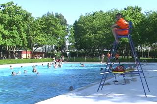 Emppate de diversin llega a las piscinas de Fuenlabrada  combinando deporte y ocio refrescante.
