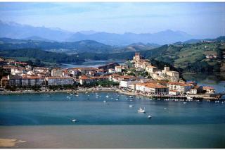 Cantabria tiene ofertas de primer nivel en playas, montaa y patrimonio (foto Ayto S Vicente Barquera).