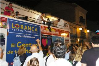 El Bus de la Radio reparti miles de regalos en el sur de Madrid. 