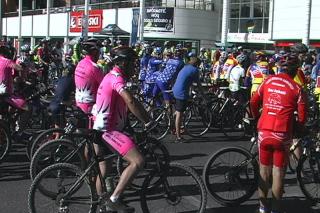2.300 ciclistas participan en la Fiesta de la Bici de Fuenlabrada.