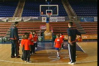 Basket infantil en Navidad con los tcnicos de cantera de Baloncesto Fuenlabrada.