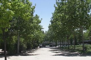 El ayuntamiento de Fuenlabrada afirma que el vallado de los parques evita su deterioro y mejora la seguridad.