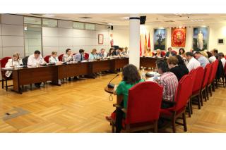 El pleno de Getafe aprueba una mocin del PP en defensa de los smbolos nacionales con el voto en contra de PSOE e IU.