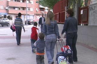 Familias numerosas en la encrucijada de la crisis, en Hoy por hoy, Madrid Sur.