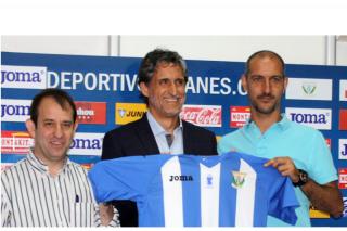 El ex futbolista Pablo Alfaro, presentado como nuevo entrenador del C.D. Legans.
