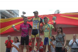 Unos 800 jvenes ciclistas participan en Parla en el trofeo Chico Prez.
