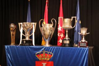 Varios trofeos del Real Madrid se pueden visitar en Humanes hasta este viernes