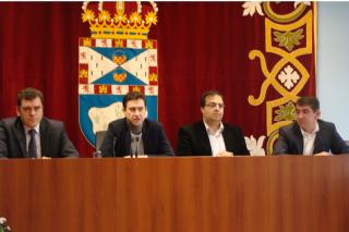 PSOE e IU de Legans presentan sus propios presupuestos para la ciudad.