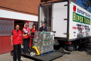 Cruz Roja Getafe reparte ms de 75 toneladas de comida en 2012 a los ms necesitados.