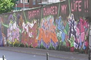 Fuenlabrada inicia una campaa de limpieza de graffiti bajo demanda de los vecinos.