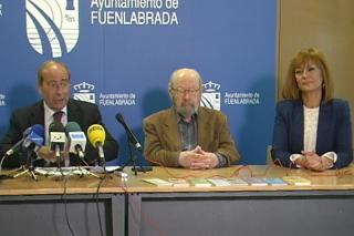 El Premio Cervantes 2012, Caballero Bonald, inaugura una biblioteca con su nombre en Fuenlabrada. 