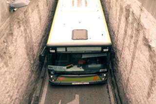 ULEG denuncia la peligrosidad del tnel del Paseo de Coln para camiones y autobuses.