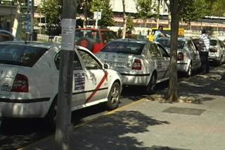 16 parados de Humanes se sacarn gratis el carn para conducir taxis o ambulancias 