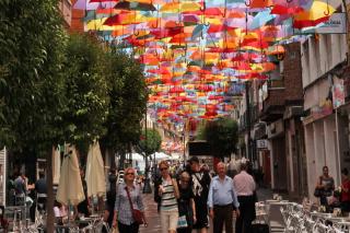 Getafe revisar todas sus farolas tras la cada de una de ellas con los paraguas de la calle Madrid