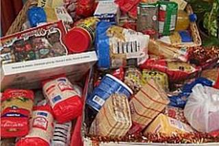 Cuatro colegios de Pinto consiguen 400 kilos de alimentos para el comedor social del municipio.