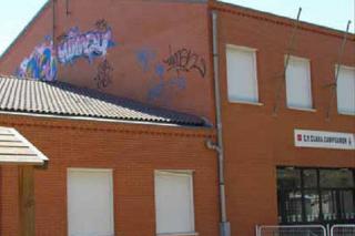 San Martn de la Vega tendr que destinar 12.000 euros para limpiar las pintadas de edificios municipales.