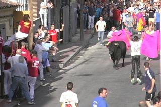 Padilla, El Fandi y Diego Silveti salen a hombros de la plaza de Fuenlabrada. 