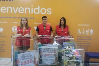 Cruz Roja Getafe recoge 2.600 euros en material escolar para las familias ms necesitadas.