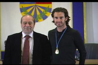 El ciclista Dani Moreno recibe la Medalla de la Ciudad de Fuenlabrada.
