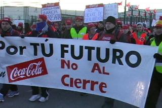 UGT pide un nuevo periodo de consulta con la direccin de Coca Cola para frenar el cierre de plantas.