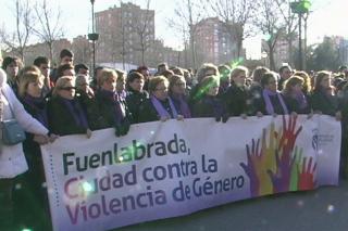 Unas trescientas personas se concentran en Fuenlabrada como repulsa por el asesinato de Nuria.