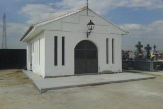 Torrejn de Velasco lleva a cabo obras de mejora en el cementerio municipal.