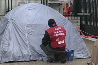 Los trabajadores de Coca Cola mantendrn el campamento en Fuenlabrada hasta que readmitan a los despedidos