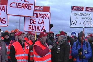 Los trabajadores de Coca Cola quieren mantener visible el conflicto con manifestaciones en Madrid