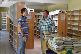 La biblioteca municipal Lorenzo Silva de Humanes se remoza en verano
