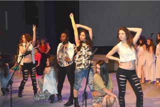 La Escuela Municipal de Danza de Parla ampla el elenco de profesores y de horarios para el nuevo curso