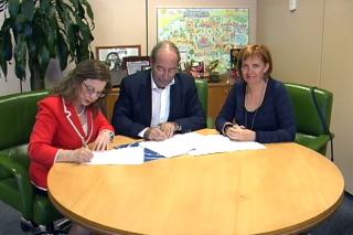 Fuenlabrada firma un convenio con la Asociacin para la Proteccin al Menor en casos de separacin
