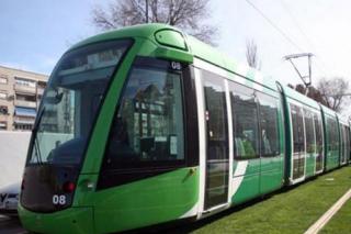 El Pleno de Parla vuelve a pedir que la Comunidad iguale la aportación económica al tranvía y al Metro Ligero de Boadilla