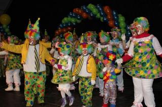 El sur de Madrid celebra los carnavales lleno de luz, color y música