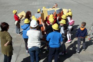 Un centenar de escolares participan en Fuenlabrada en el programa “Ingenieros por un día”