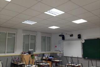 Educación aparta a la directora del colegio de Casarrubuelos y expedienta a los profesores implicados en insultos a alumnos