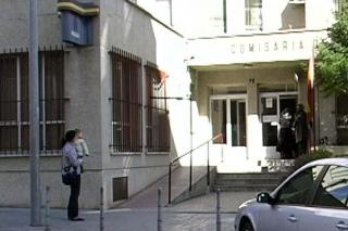 Dos hombres encuentran un bolso en Fuenlabrada con 4.045 euros y lo devuelven en Comisaría 
