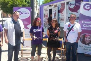 Las candidaturas de unidad popular recorren el sur de Madrid en autobús presentando propuestas electorales