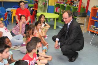 Alfonso Alonso, ministro de Servicios Sociales: “En España hay una alta tasa de riesgo de pobreza infantil”