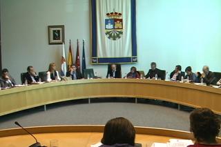 El Ayuntamiento de Fuenlabrada critica la laxitud de la Comunidad para paliar los problemas en Educacin.