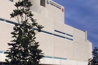 La Justicia no ve delito penal en la cesión de datos de pacientes del Hospital de Fuenlabrada que provocó la dimisión del gerente