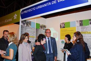 Valdemoro presenta su proyecto Urbanita en la Feria de Empleo para discapacitados.
