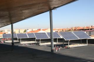 El edificio del Ayuntamiento de Parla cuenta con paneles solares para el alumbrado de emergencia