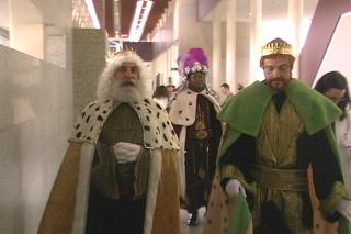 Los Reyes Magos llevan la ilusin al Hospital de Fuenlabrada.