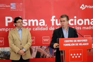 Granados inaugura en Torrejn de Velasco el nuevo Centro de Mayores de la localidad.