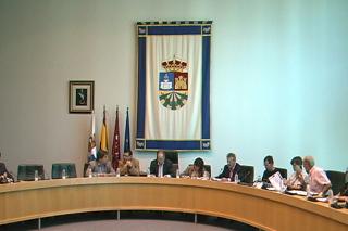 Robles: `El alcalde de Fuenlabrada es el regidor de los grandes municipios de todo el pas que menos cobra
